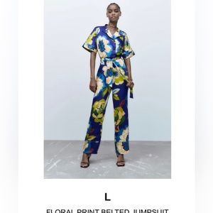 Zara multicolor satin jumpsuit with short sleeves, collar and belt.